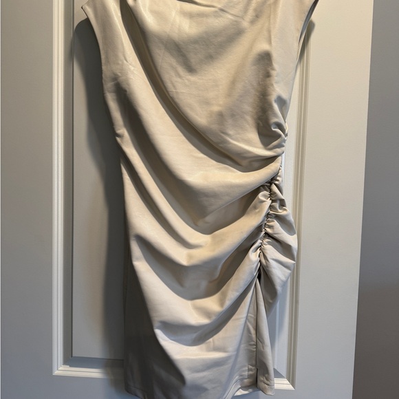 NWT Anthropologie Maya Faux Leather Cream Ruched Mini Dress Size:6 Ivory - Picture 5 of 9